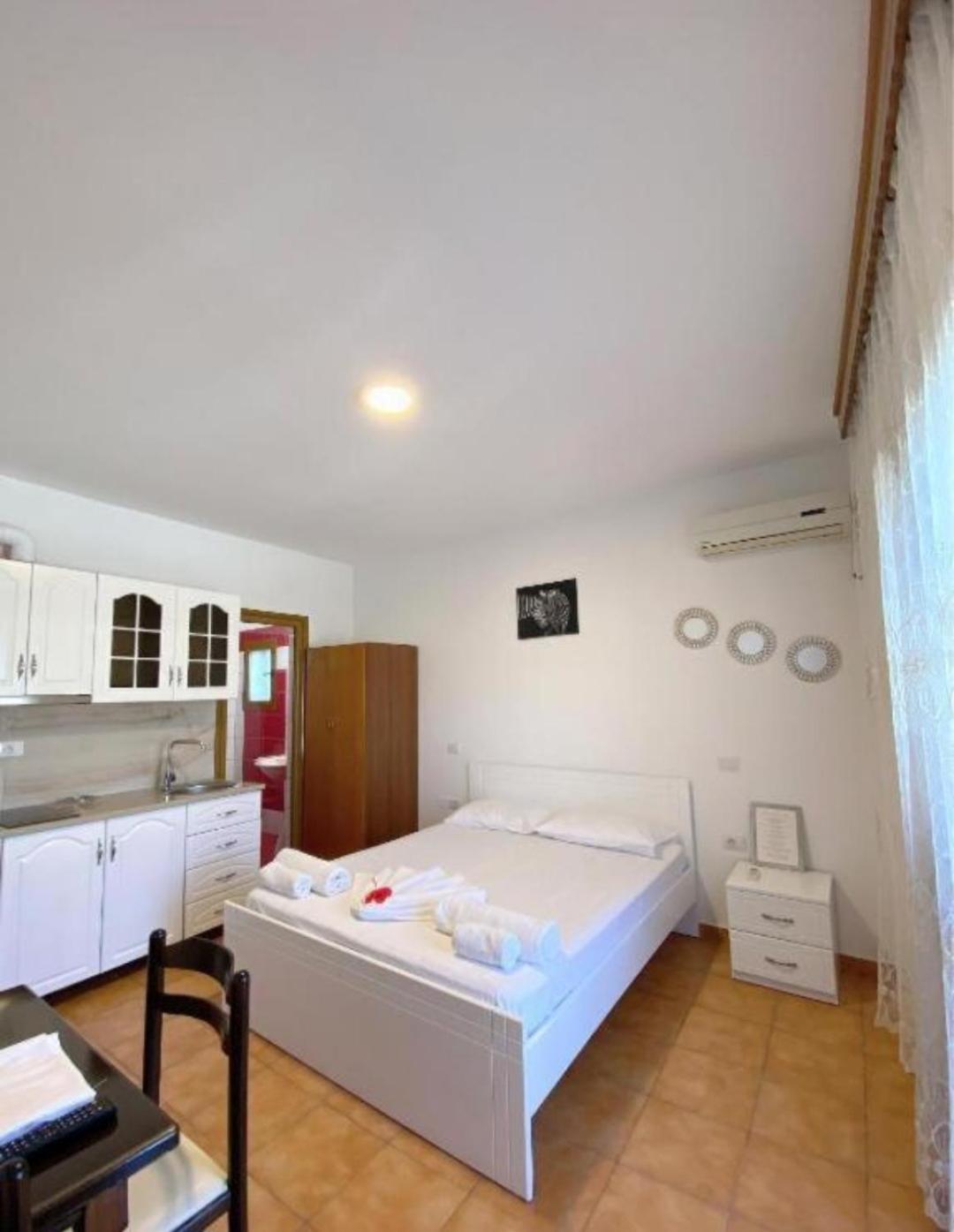 Arlind'S Apartaments Vlorë Exterior foto